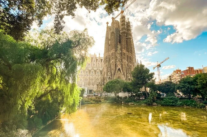 Park Güell und Sagrada Familia Führung ohne Anstehen